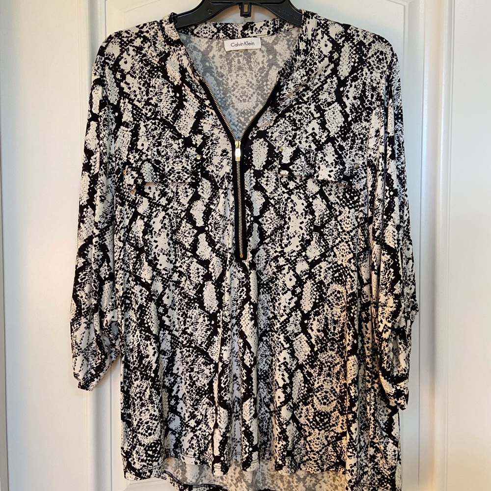 Calvin Klein black and white blouse